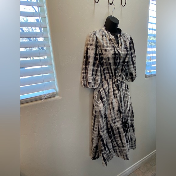 Who What Wear Flowy Tye-Dye Dress Size S - Picture 2 of 11